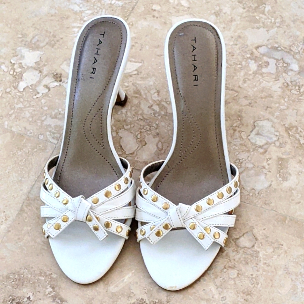 TAHARI WOMEN'S SAMMI SANDALS